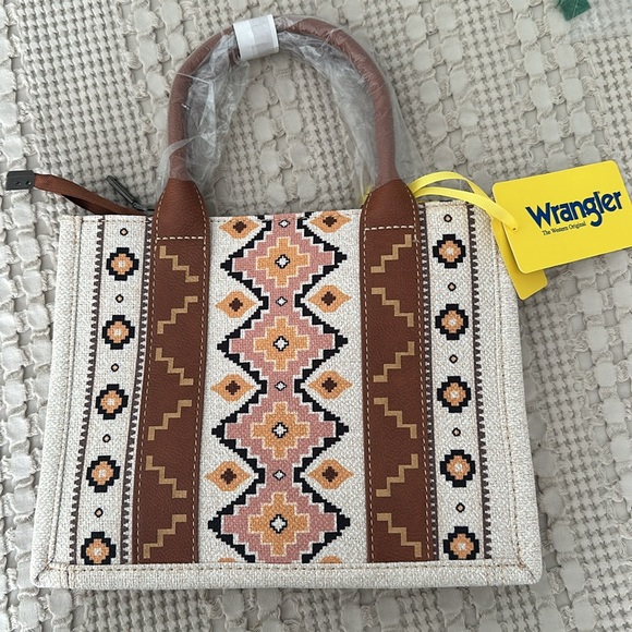 NWT Wrangler Southwestern Dual Sided Print Small Canvas Tote/Crossbody - Picture 5 of 9